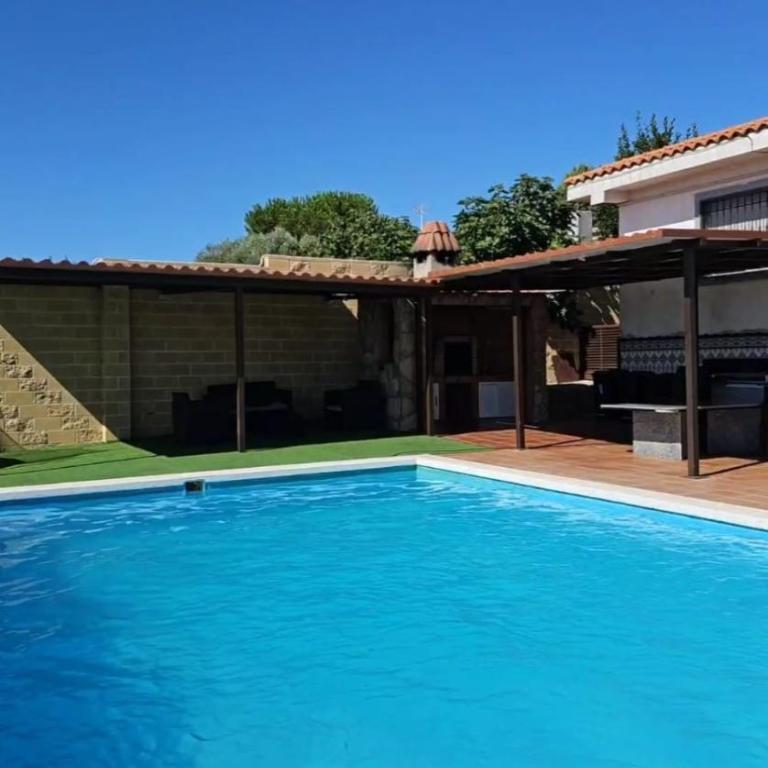 Villa los Cantos - Casa de 5 dormitorios - 1
