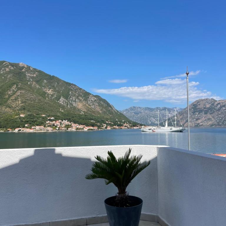 Apartment Jovana - Apartment with Sea View - 2