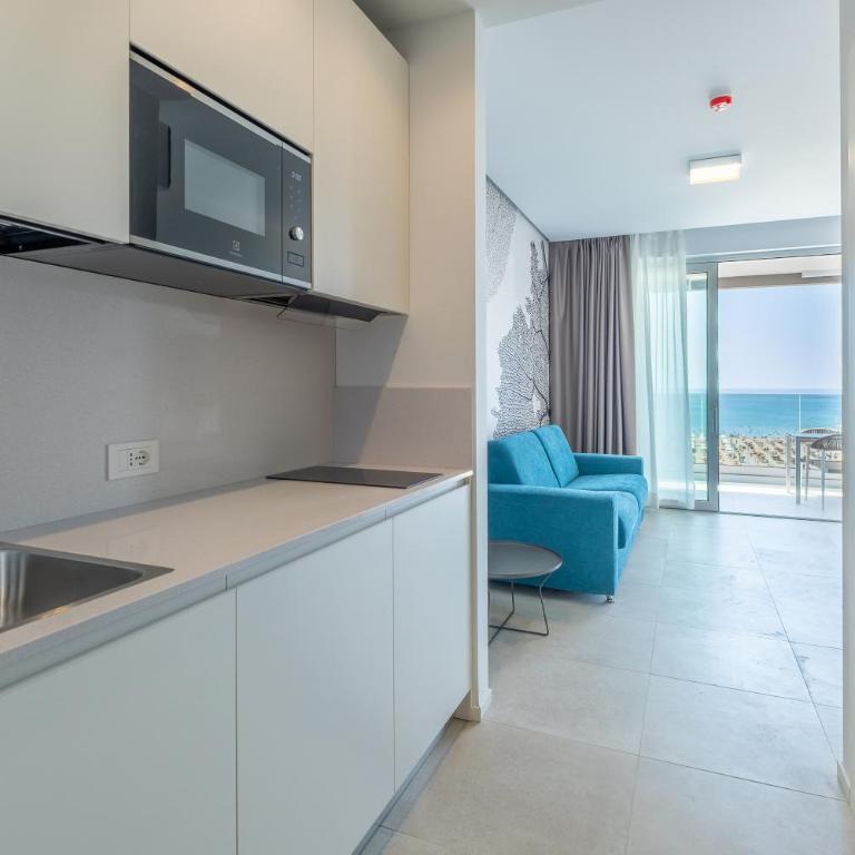 ApartHotel Panorama Beach - Suite Superior con Vista Mare - 4