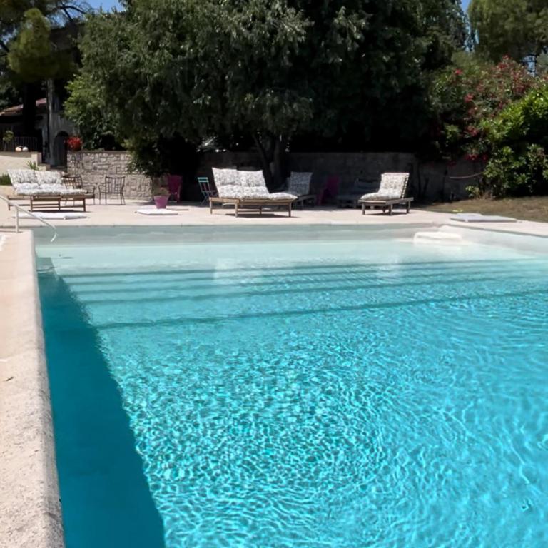 3 pièces au dernier étage dans bastide grassoise - Apartamento de 2 dormitorios - 3