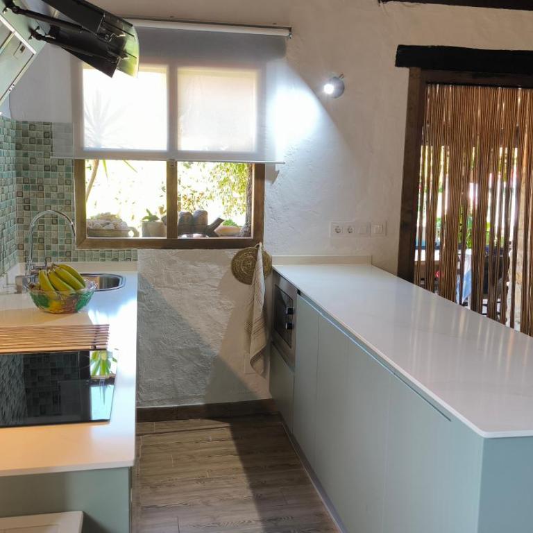 Chalet con piscina y playa a 5 min - Casa de 3 dormitorios - 10