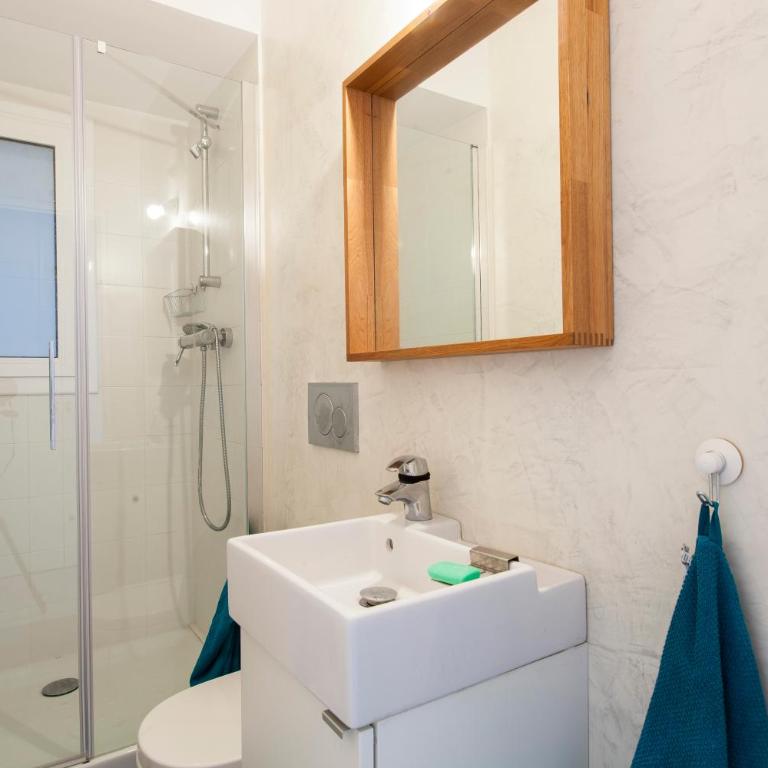 Flateli Rossello 134 - Three-Bedroom Apartment - 9