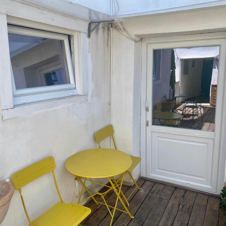 Seagulls House in the Heart of Naples Via Toledo - One-Bedroom Apartment - 54