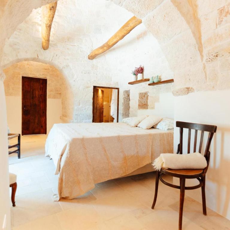 Trulli e Frasche - Family Room with Private Bathroom - 8