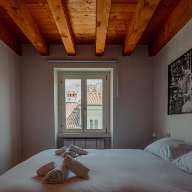 Finestre su Cavana Historical City Center - Appartamento con 2 Camere da Letto - 12