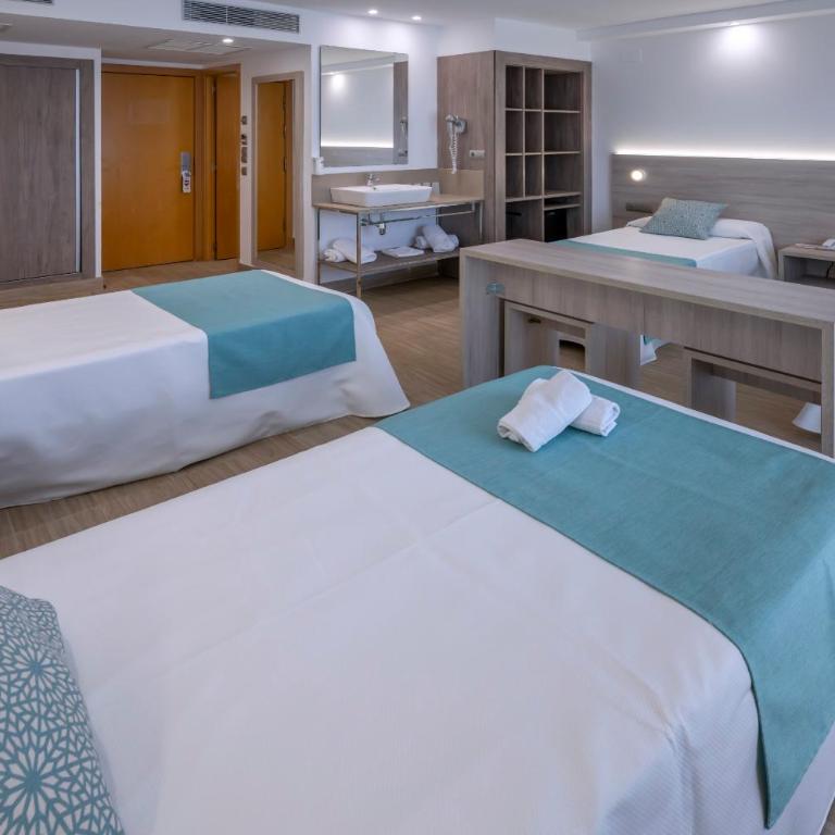 4R Salou Park Resort II - Habitación Familiar (2 adultos y 2 niños) - 3