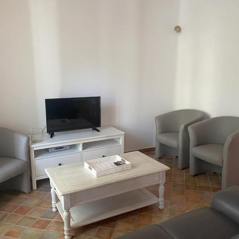 La maison des quais avec vue sur la Sorgue, terrasse, 2 chambres parking securise prive - Two-Bedroom Townhouse - 9