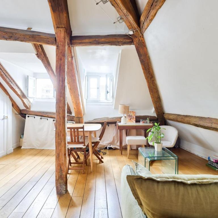 GuestReady - Charming nest in the city centre - One-Bedroom Apartment - 7