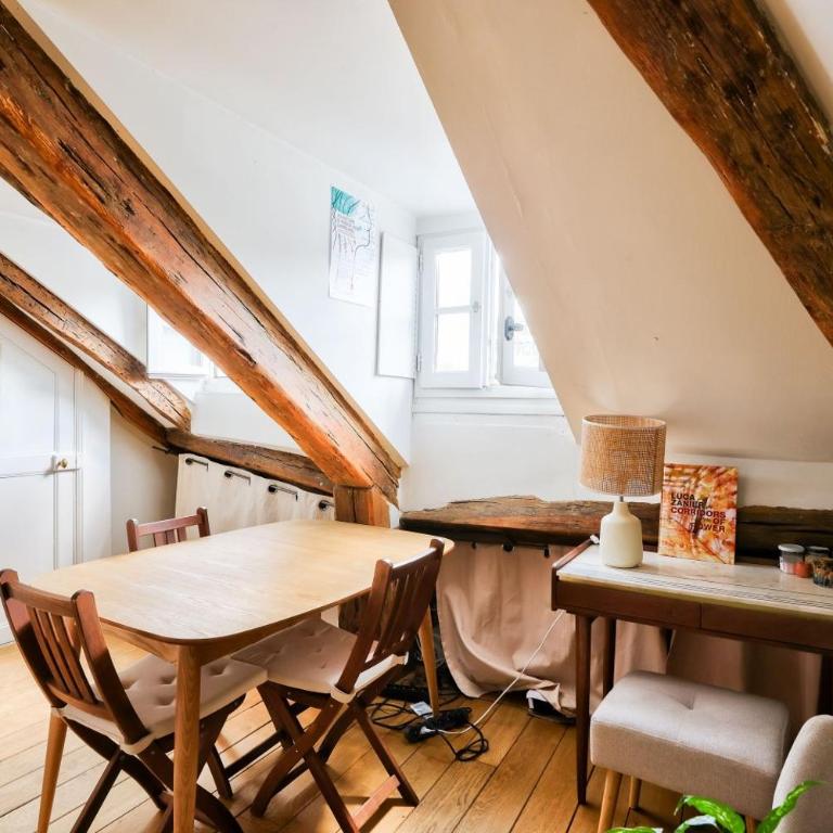 GuestReady - Charming nest in the city centre - One-Bedroom Apartment - 13