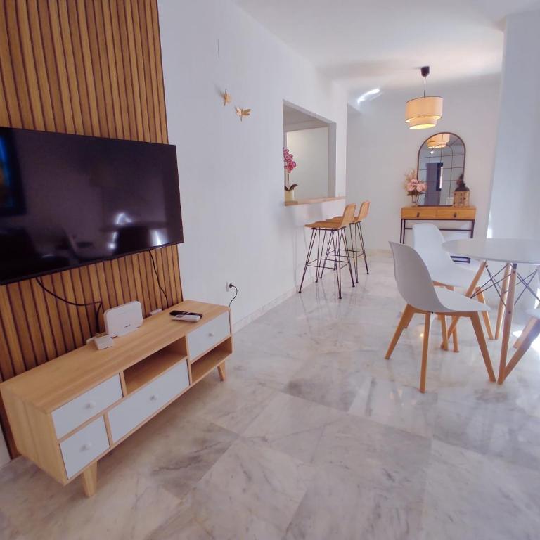 Apartamento Málaga Sea & Center - Apartamento de 2 dormitorios - 3