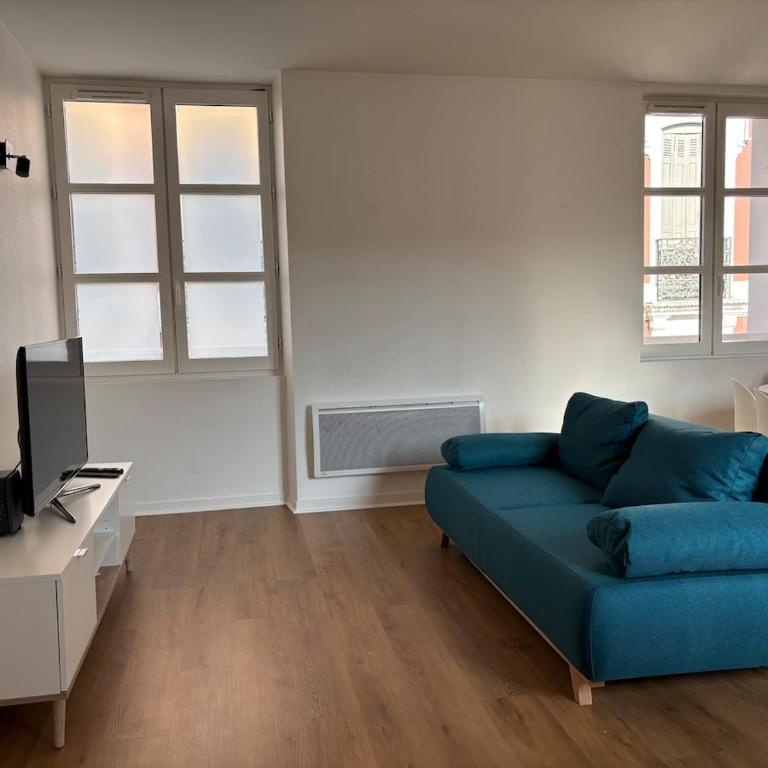 Nouveau magnifique T3 Cœur de Dax - Parking dans résidence - Two-Bedroom Apartment with City View - 3