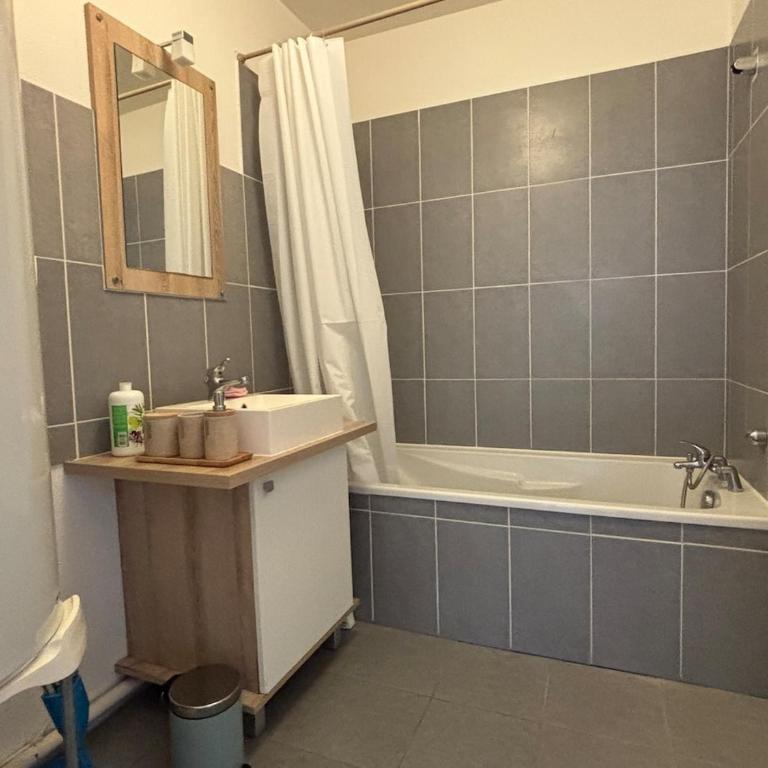 Nouveau magnifique T3 Cœur de Dax - Parking dans résidence - Two-Bedroom Apartment with City View - 19