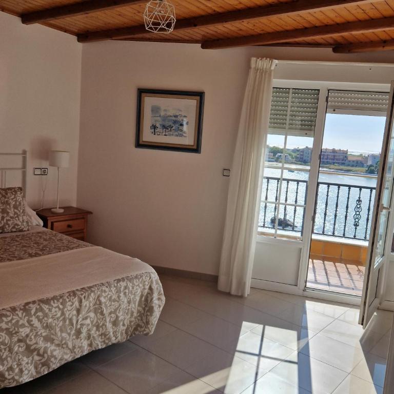APARTAMENTO PASEO DE LORDELO VISTAS - 4º - Three-Bedroom Apartment - 5