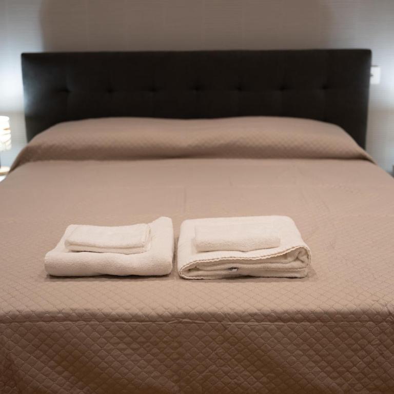 G&G Luxury Rooms - Camera Matrimoniale con Bagno Privato - 1