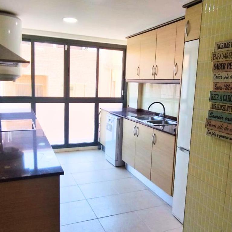 Apartamento cerca Playa - Three-Bedroom Apartment - 11