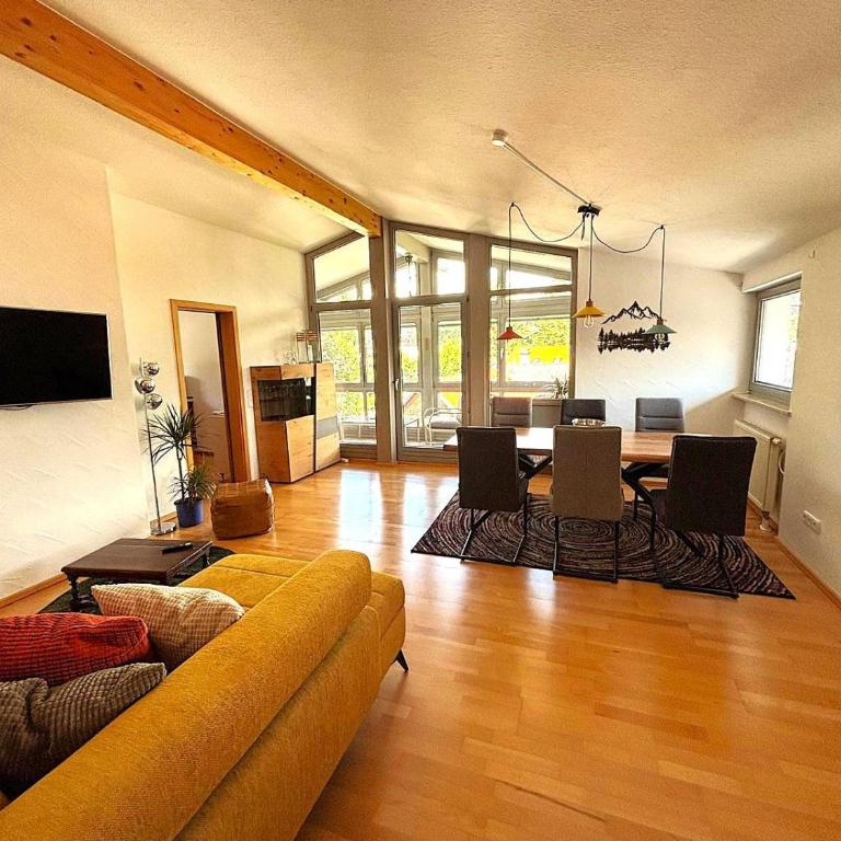 Ferienwohnung Glücksmomente - Apartment mit 2 Schlafzimmern und Badezimmer - 1