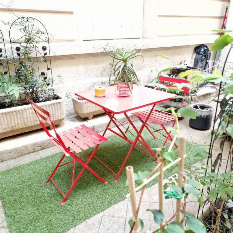 Studio de charme Paris Champs Elysees - Two-Bedroom Apartment - 1