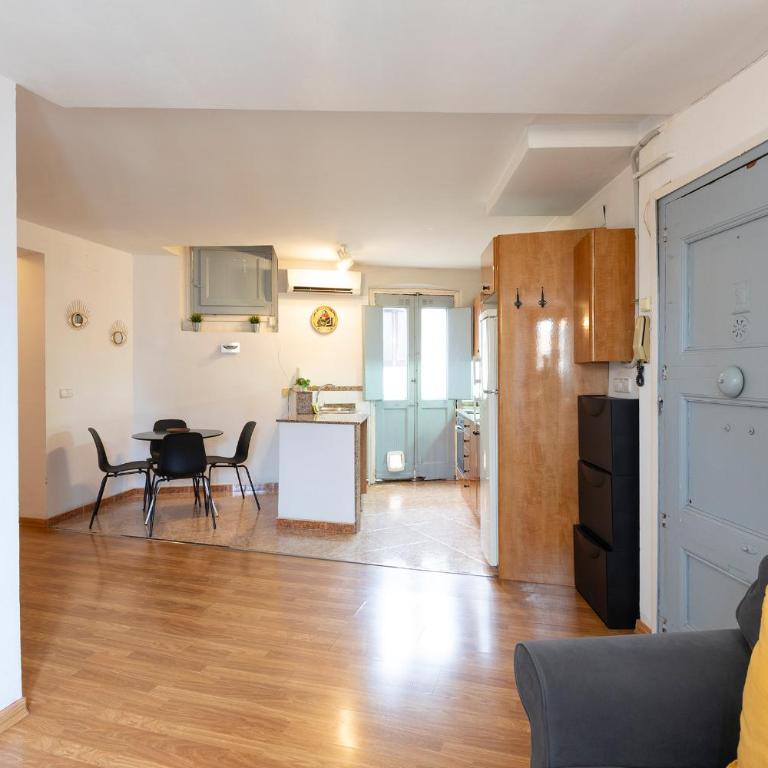 32ARA1086 - Newly refurbished 3BR flat - Three-Bedroom Apartment - 6