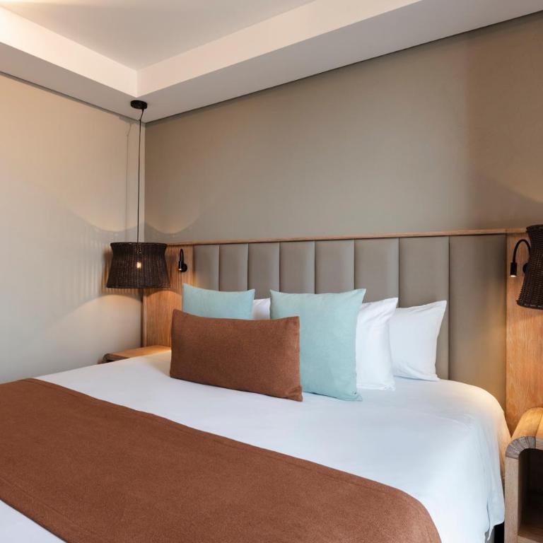 OZ Hotel Collection - Standard Double Room - 6