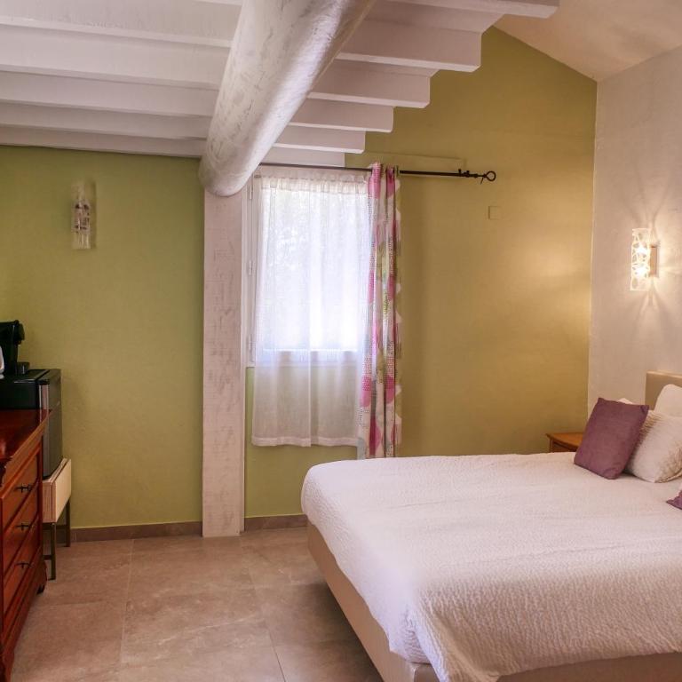 Les Chambres du Hameau , une Parenthèse Provençale - Habitación Doble con vistas al jardín - 1