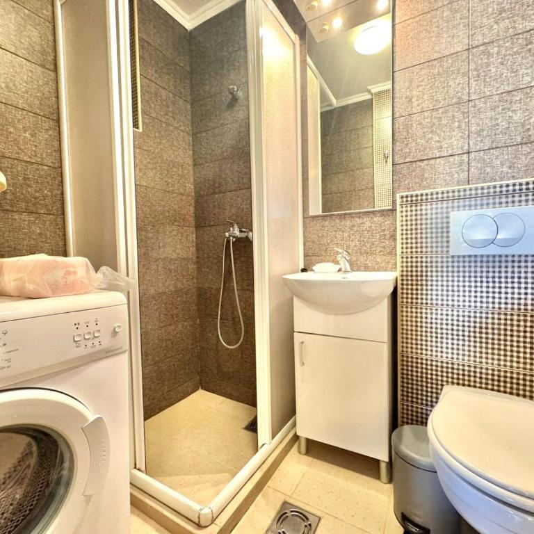Beachfront Holiday Home Rafailovici - One-Bedroom Apartment - 10