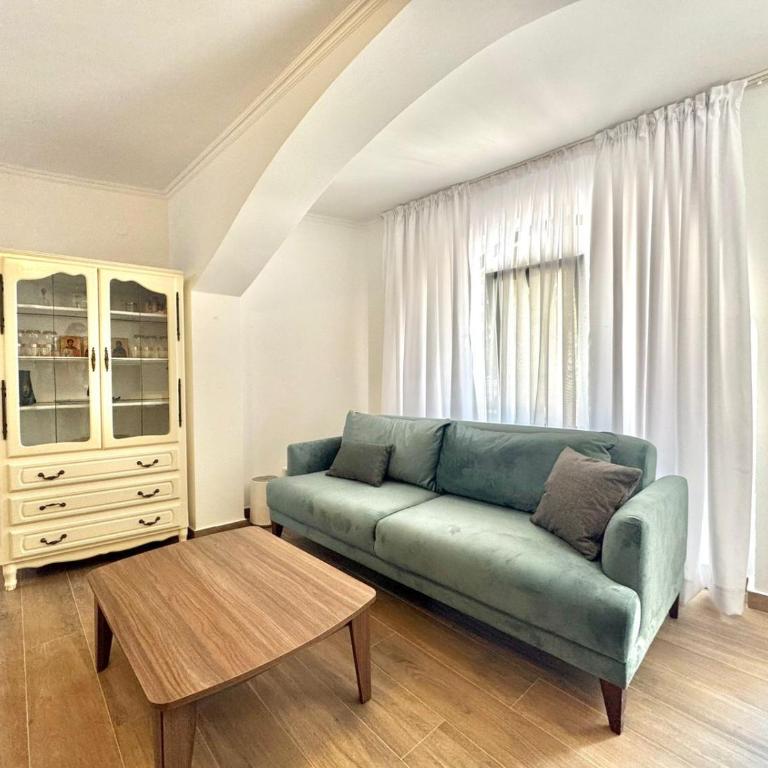 Beachfront Holiday Home Rafailovici - One-Bedroom Apartment - 12