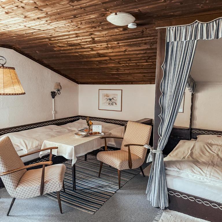 Berghotel Blaickner's Sonnalm - Doppelzimmer mit Dusche und Gemeinschafts-WC - 6