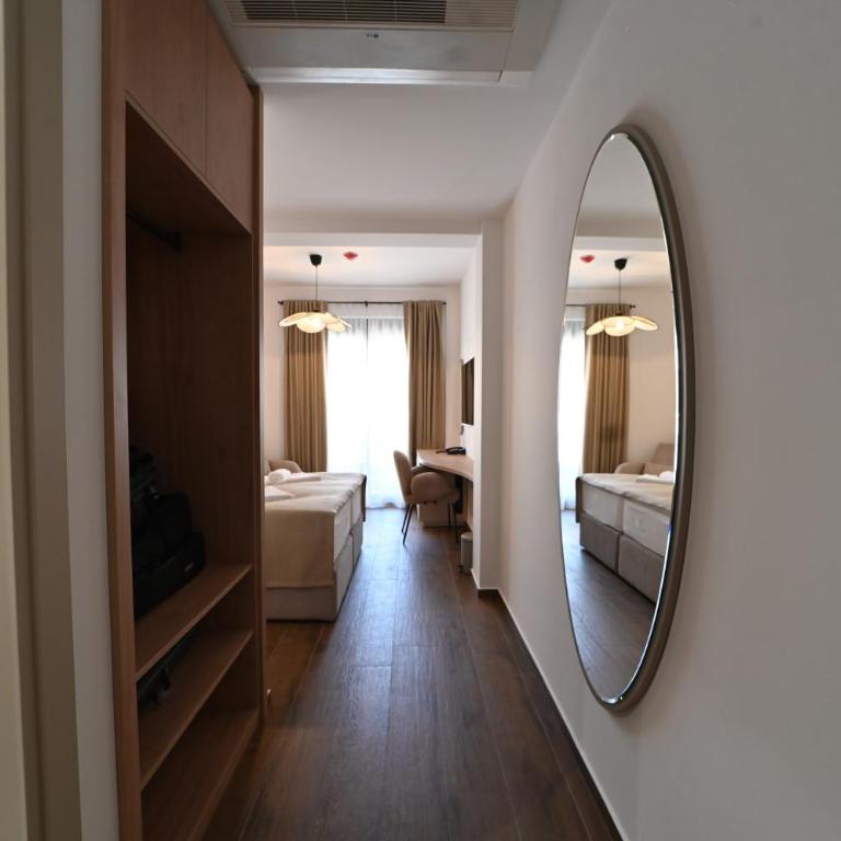 Garni Hotel MB Premium - Superior Double or Twin Room with Terrace - 5
