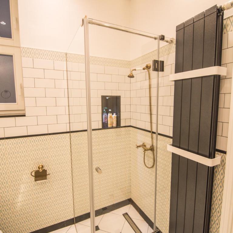 Apartment Sophie - 75 sqm - Free car garage - One-Bedroom Apartment - 18