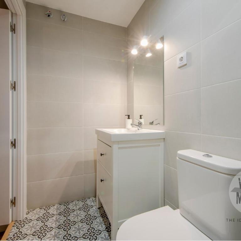 Estilo y amplitud para 9 en San Vicente Ferrer E2 - Apartamento - 10
