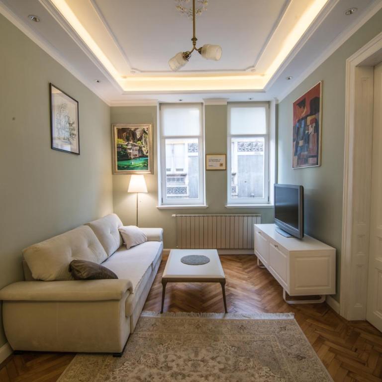 Apartment Sophie - 75 sqm - Free car garage - One-Bedroom Apartment - 26