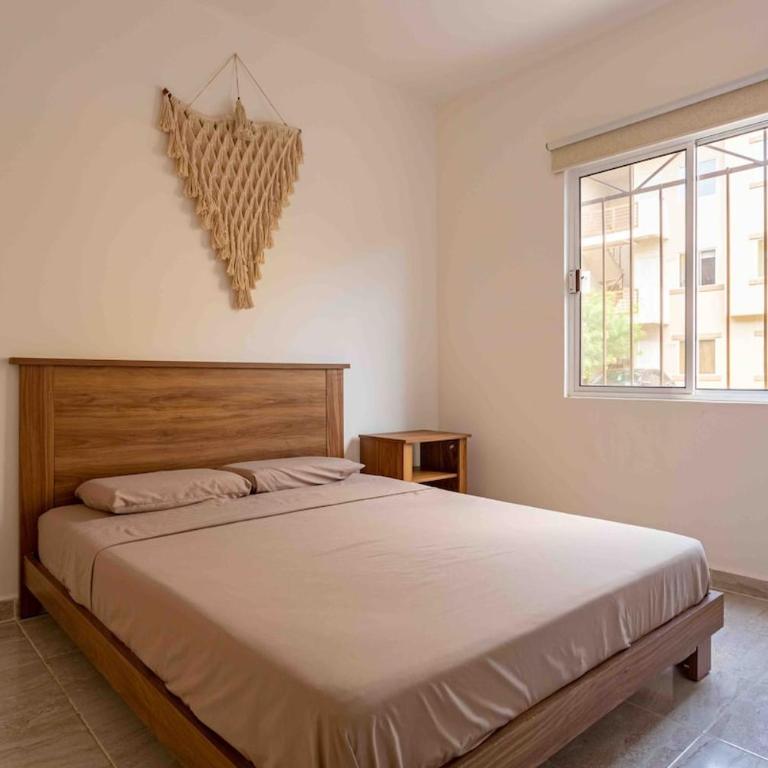 BEACH BOHO CONDO - 3 Rec Completely New - Three-Bedroom Apartment - 2