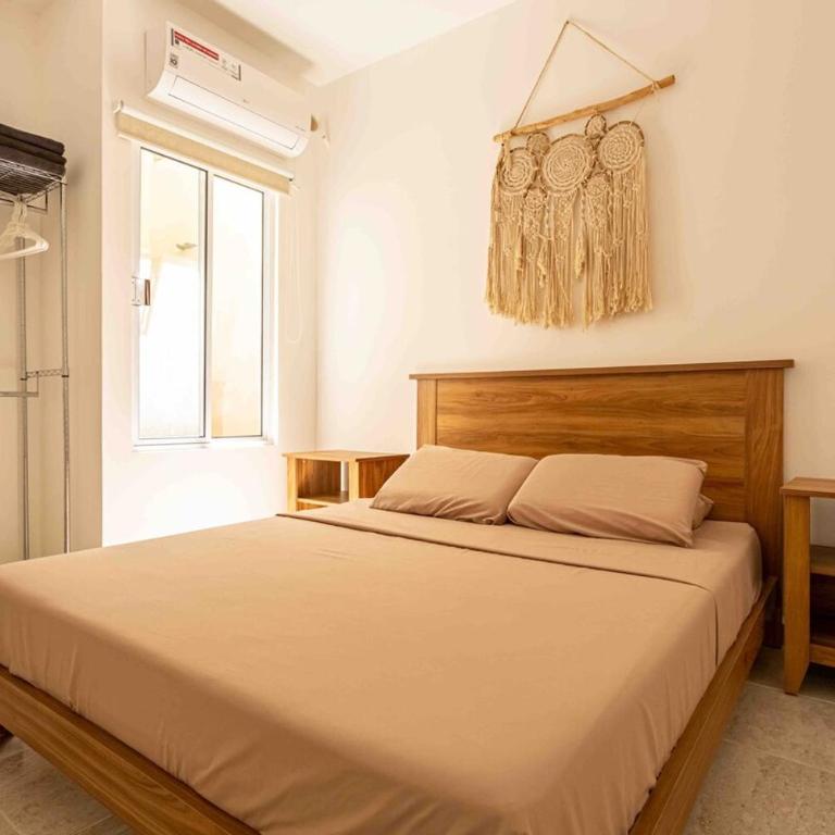 BEACH BOHO CONDO - 3 Rec Completely New - Three-Bedroom Apartment - 28