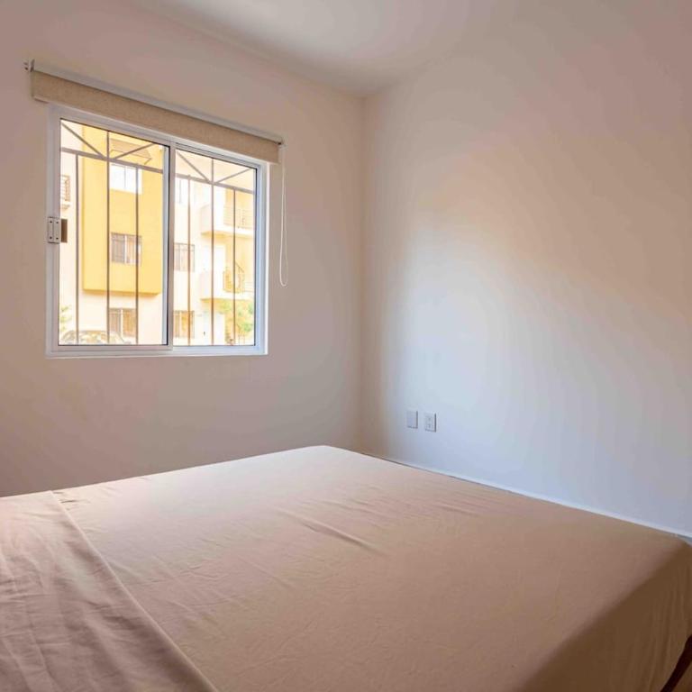BEACH BOHO CONDO - 3 Rec Completely New - Three-Bedroom Apartment - 30