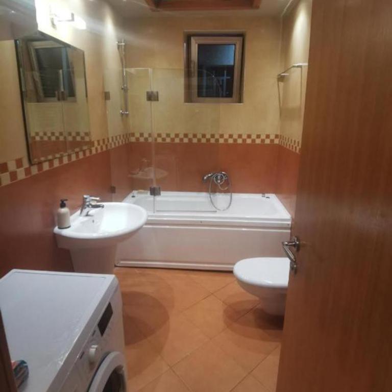 Zora - Two-Bedroom Apartment - 8