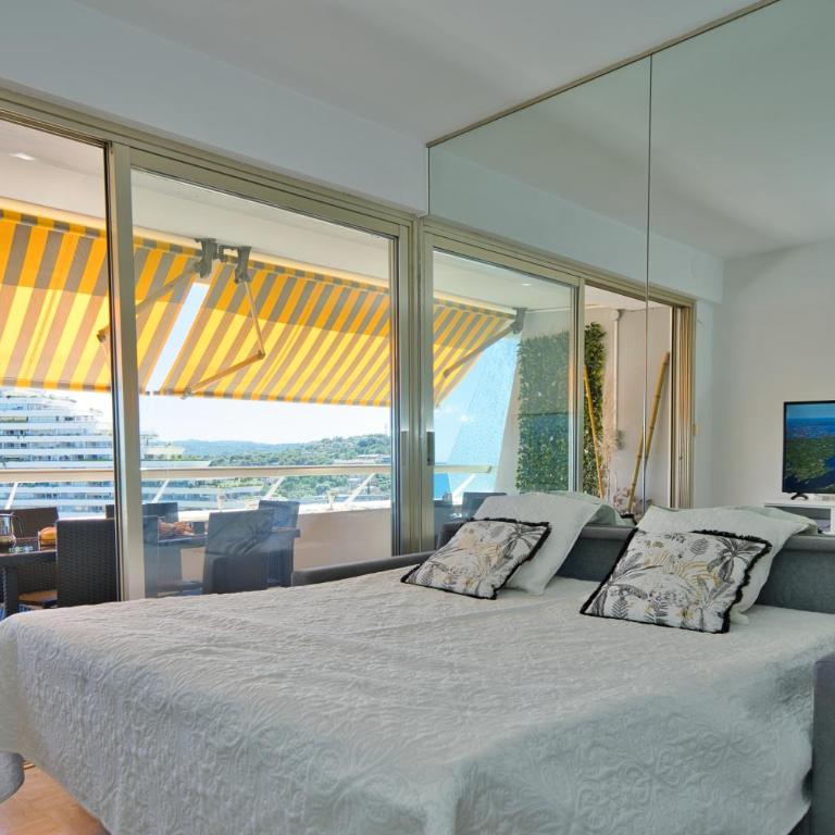 Le Ducal - Two-Bedroom Apartment with Sea View - 44
