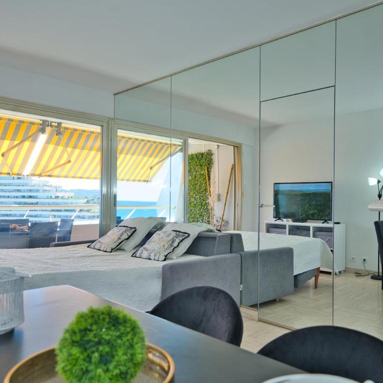 Le Ducal - Two-Bedroom Apartment with Sea View - 7