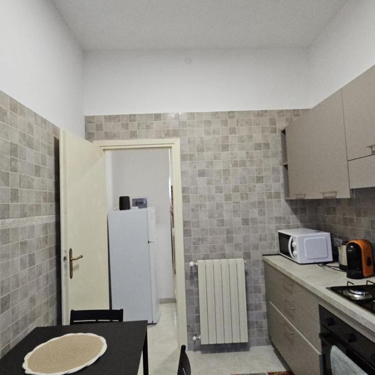 Casa Fiume Darsena - Appartamento con 2 Camere da Letto - 10