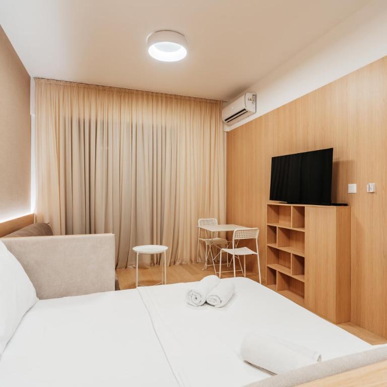 Twin Towers By In Property - Family Studio - 1
