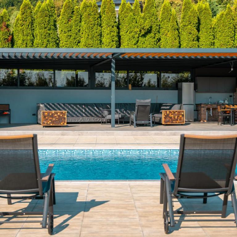 Hillmax Residence - Vila - 10