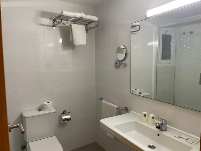 Hotel Sultán - Double Room with Balcony - 9