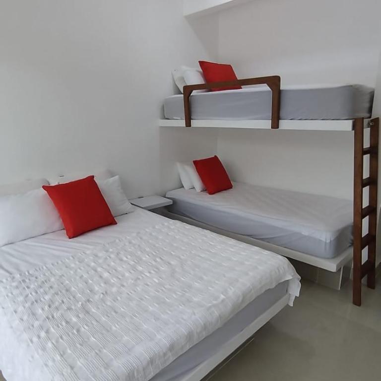 Amplio y cómodo apto para 6 a Max 12 personas con piscina privada en Laguna Club - Apartment - 3