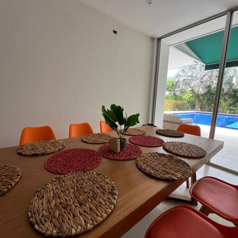 Amplio y cómodo apto para 6 a Max 12 personas con piscina privada en Laguna Club - Apartment - 24