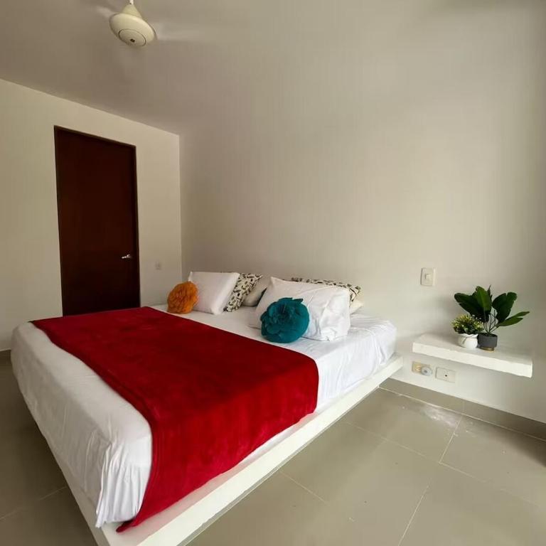 Amplio y cómodo apto para 6 a Max 12 personas con piscina privada en Laguna Club - Apartment - 30