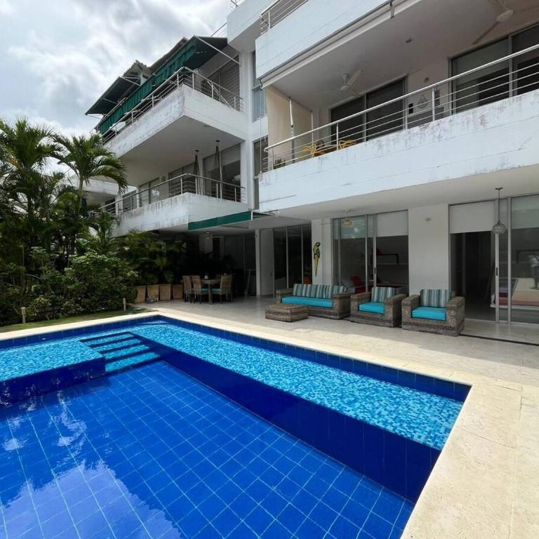 Amplio y cómodo apto para 6 a Max 12 personas con piscina privada en Laguna Club - Apartment - 34