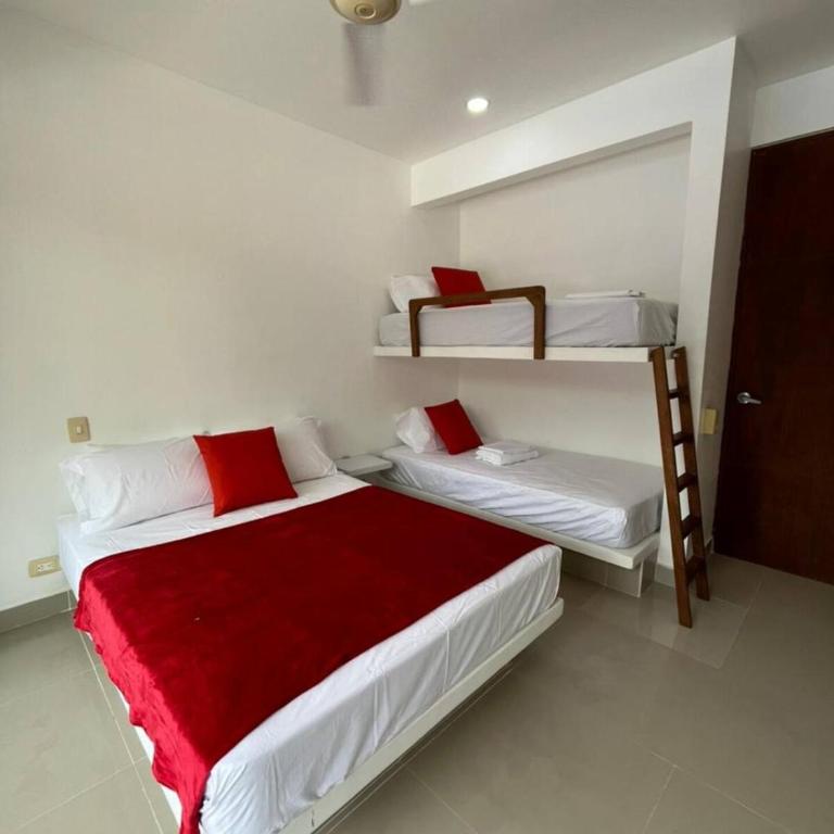 Amplio y cómodo apto para 6 a Max 12 personas con piscina privada en Laguna Club - Apartment - 35