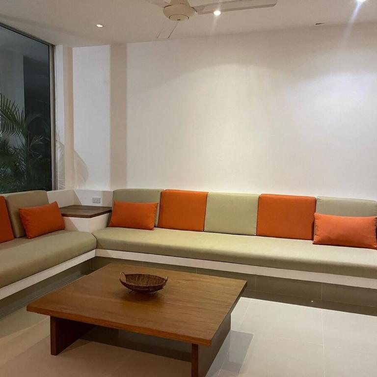 Amplio y cómodo apto para 6 a Max 12 personas con piscina privada en Laguna Club - Apartment - 48