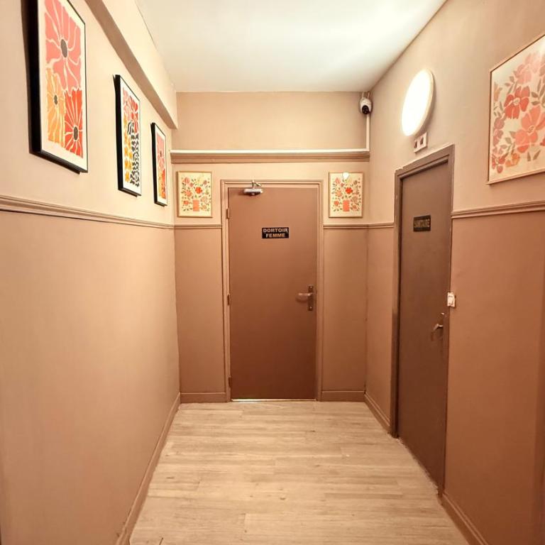 HOTEL SYLVABELLE - Lit Simple dans Dortoir pour Femmes - 10