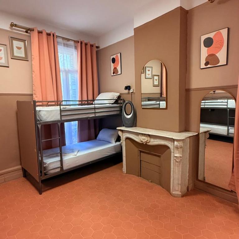 HOTEL SYLVABELLE - Lit Simple dans Dortoir pour Femmes - 9