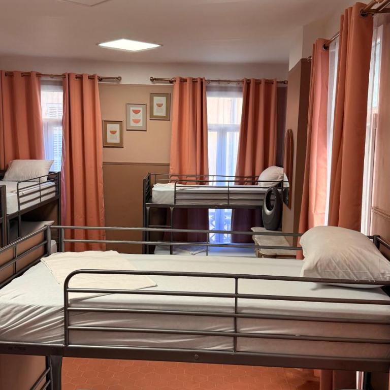 HOTEL SYLVABELLE - Lit Simple dans Dortoir pour Femmes - 1